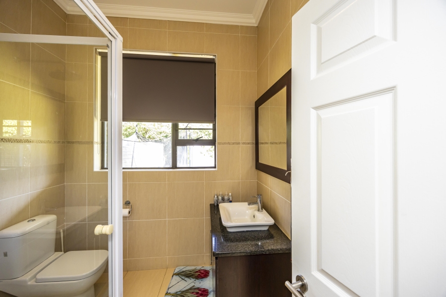 5 Bedroom Property for Sale in Beacon Bay Eastern Cape